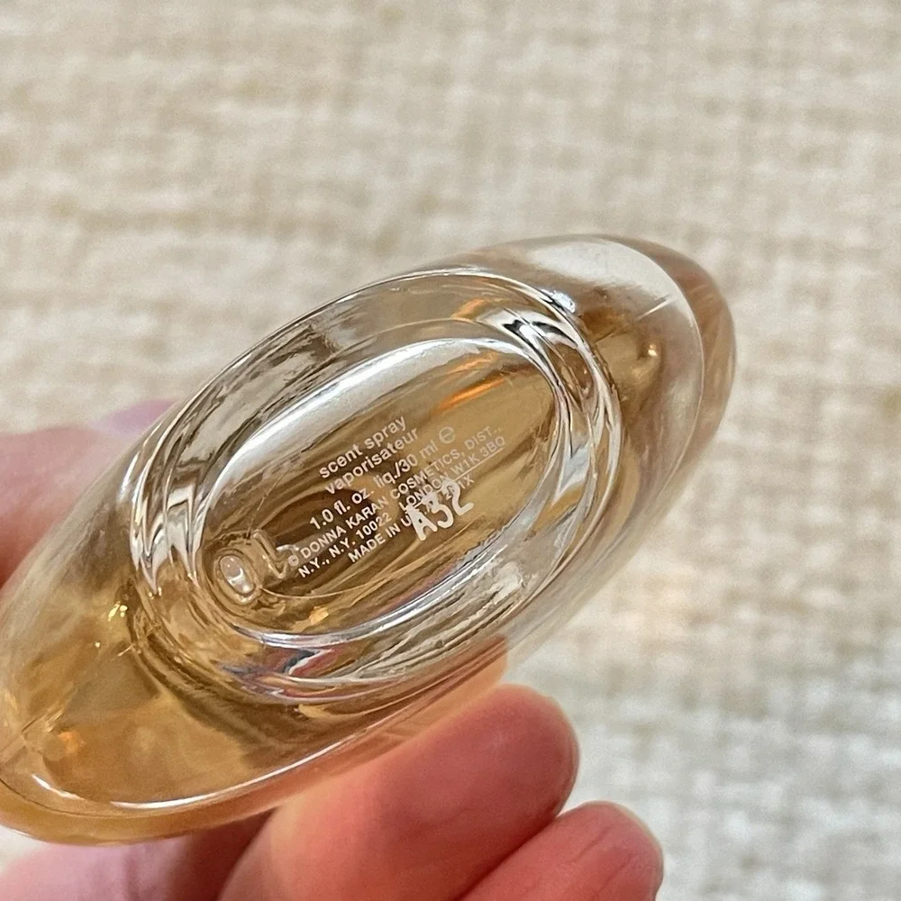Pure Dkny A Drop of Vanilla Scent Spray For‎ Women 1 fl oz